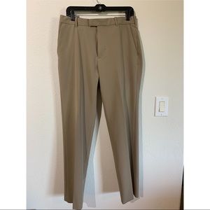 Van Heusen Straight Flex Pants (32x33)